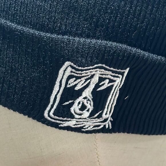 Brand New!! Sad/dead face beanie - Picture 6 of 6